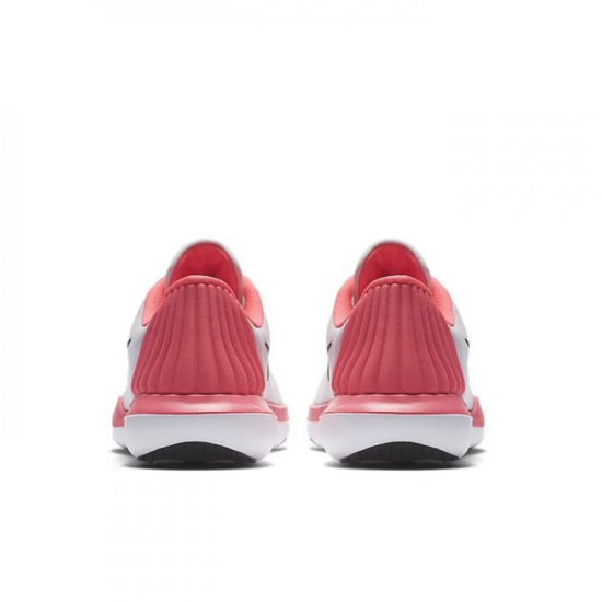 NIKE WMNS FLEX SUPREME TR 5