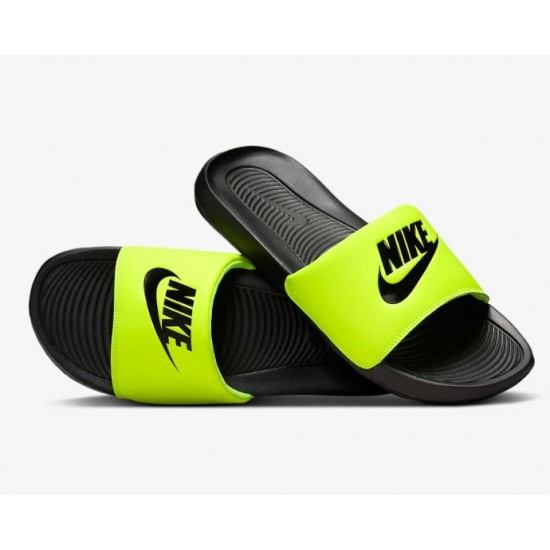 NIKE VICTORI ONE SLIDE 