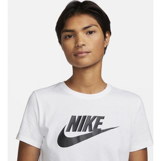 NIKE W NSW TEE ESSNTL ICN FTRA 